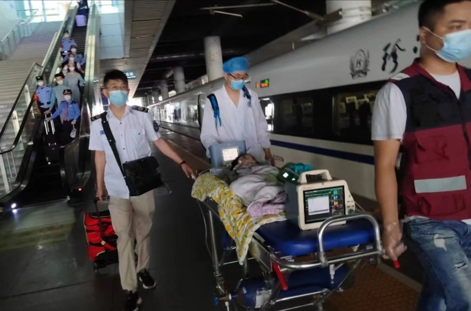 苍溪县高铁转运公司